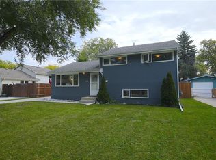 179 Danbury Bay, Winnipeg, MB R2Y1A4