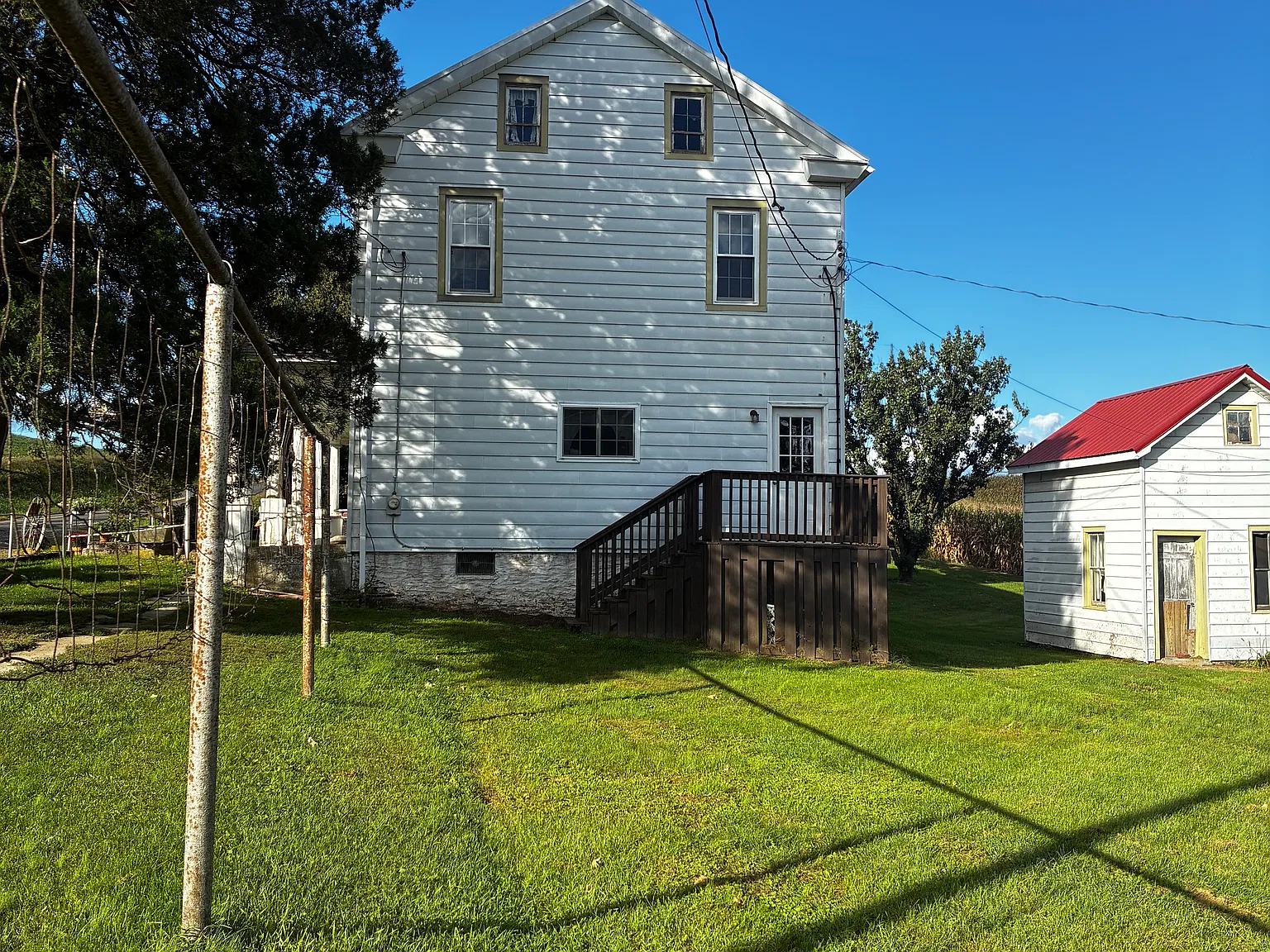 2 bed, 950 sqft, $1,200 — Photo 1