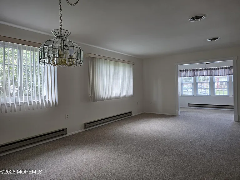 40 Birchwood Dr — Photo 5