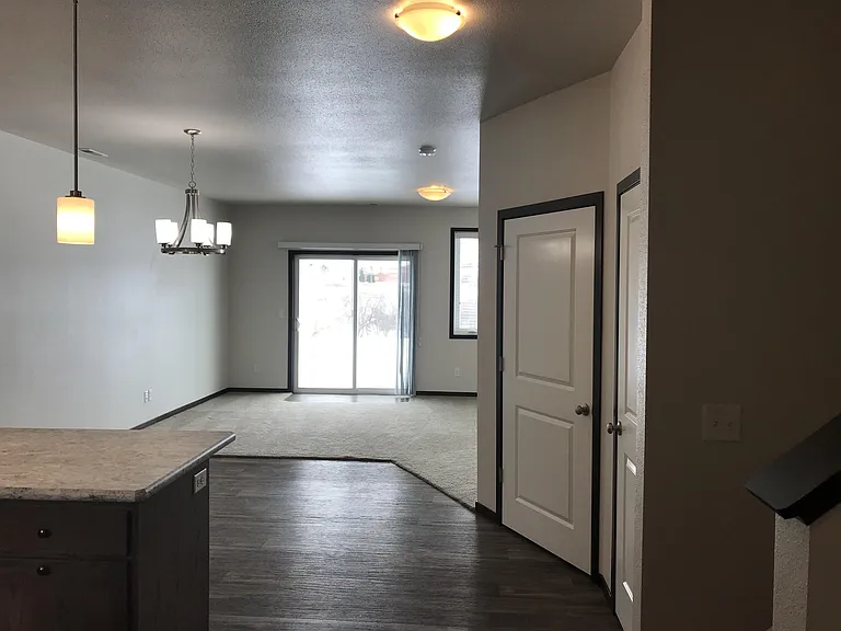 721 14th St SE #1 — Photo 2