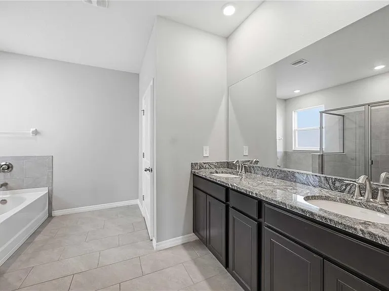 5719 Woodland Sage Dr — Photo 37
