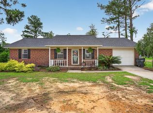 22 Rocky Meadow Ln, Nicholls, GA 31554