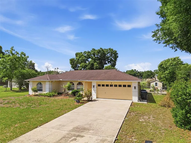 1011 Winifred Way — Photo 48