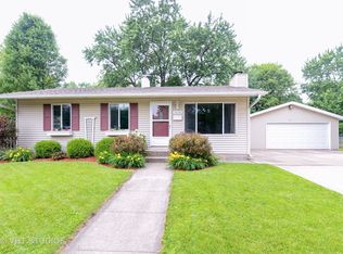 1610 Sunrise Dr, Dekalb, IL 60115