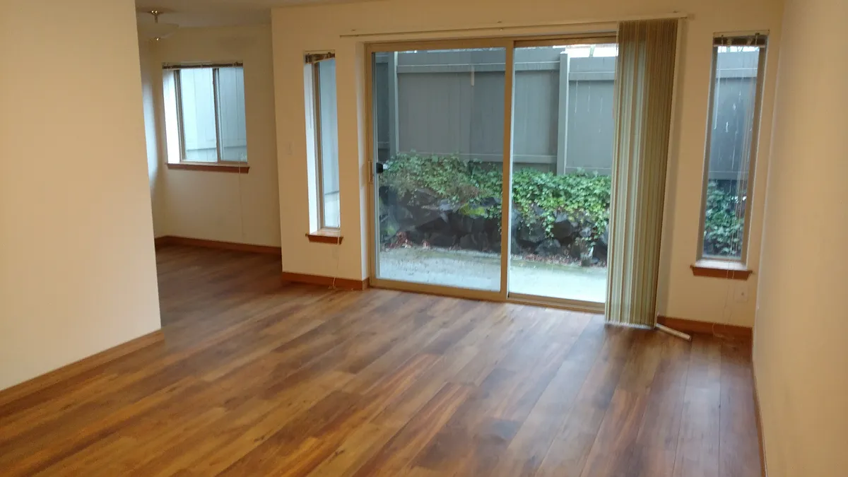 living room - Legend House