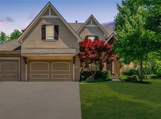 9402 W 161st Ter, Overland Park, KS 66085
