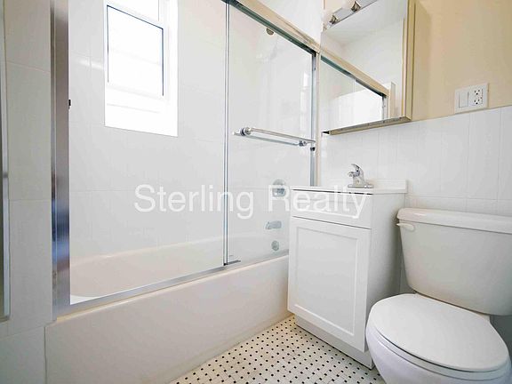 2nd image of 2390 23rd St