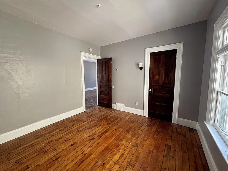 1073 West Ave #1 — Photo 5