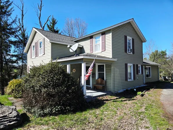 43 Church St, Montrose, PA 18801
