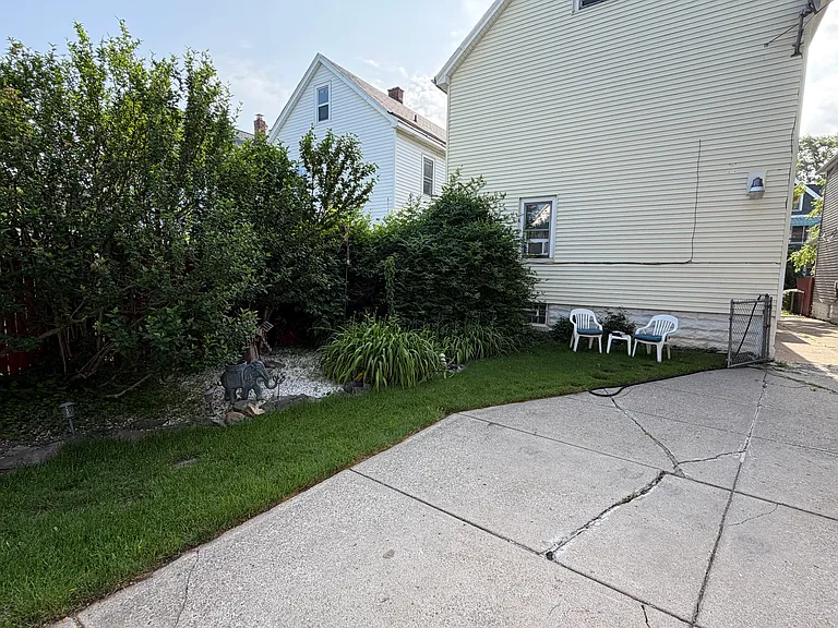 30 Page St — Photo 23
