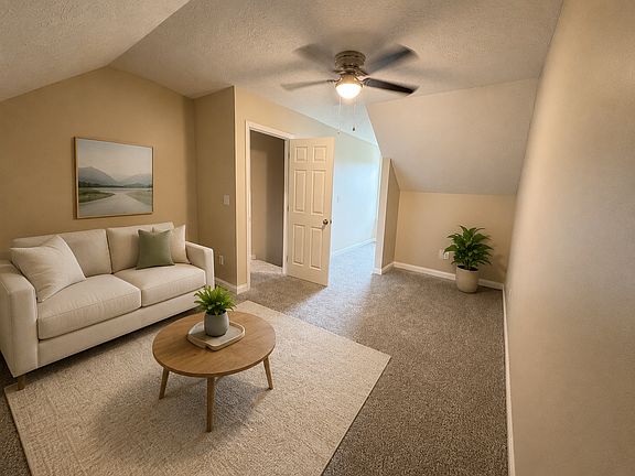3rd image of 349 Breckinridge Cir #349