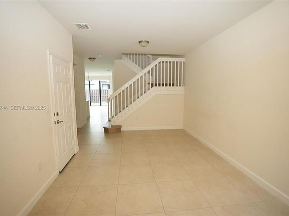 2nd image of 10436 NW 61st Ln