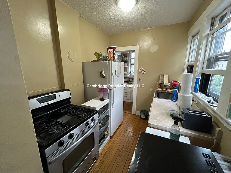 172 Norfolk St #2 — Photo 21