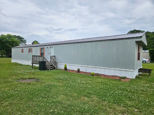 381 Swansboro Loop Rd, Swansboro, NC