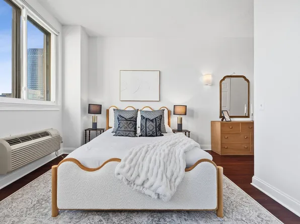 311 Washington Street image 5 of 26