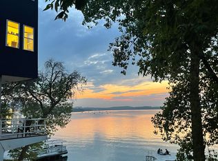 616 N Carroll St #106, Madison, WI 53703