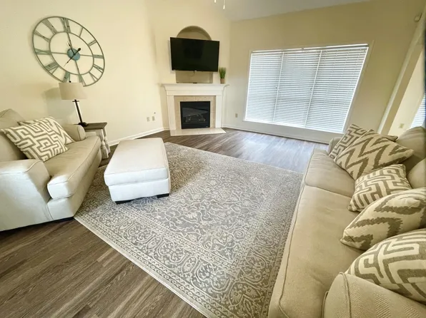 4835 Kings Forest Dr, Bartlett, TN 38135