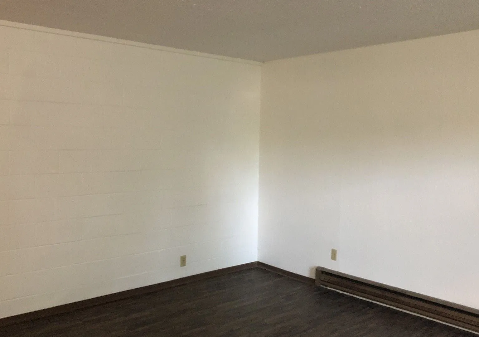 735 NE Maple Street — Photo 4