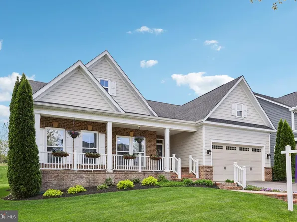 17518 Spring Cress Dr, Dumfries, VA 22026