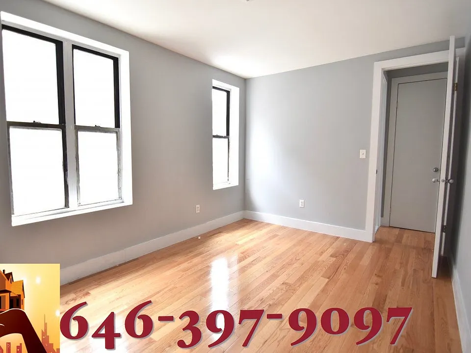 E 32nd St
