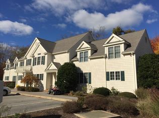 196 Summer St APT 2, Hingham, MA 02043