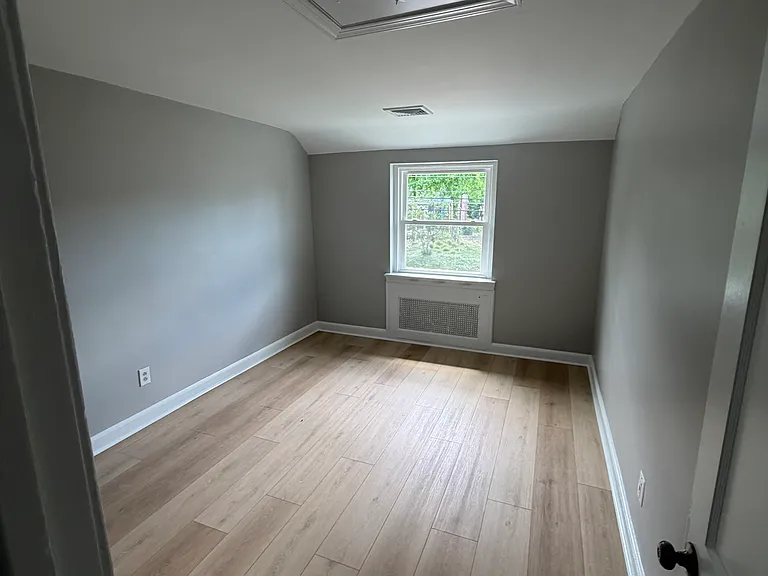 138 Church Rd — Photo 5