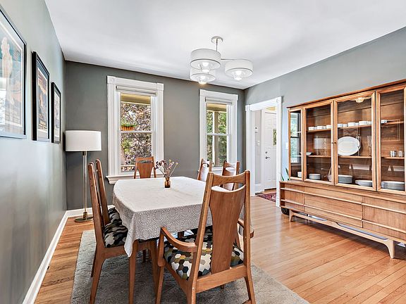 4th image of 118 Elgin Ave