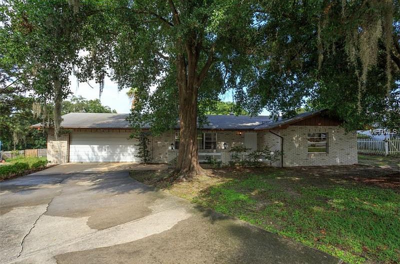 1st image of 108 Chaucer Ln