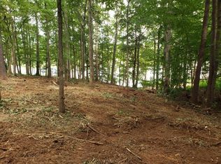 30 Windtree Dr, Moneta, VA 24121