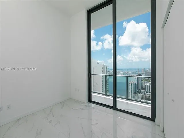 480 NE 31st St #Penthouse 5101 — Photo 4