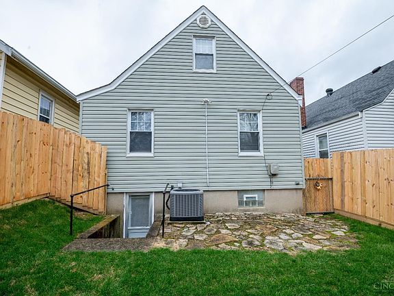 5th image of 1826 De Armand Ave