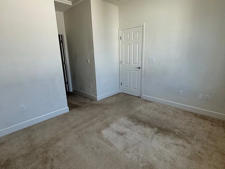 3029 Ellis Town Dr #2 — Photo 6