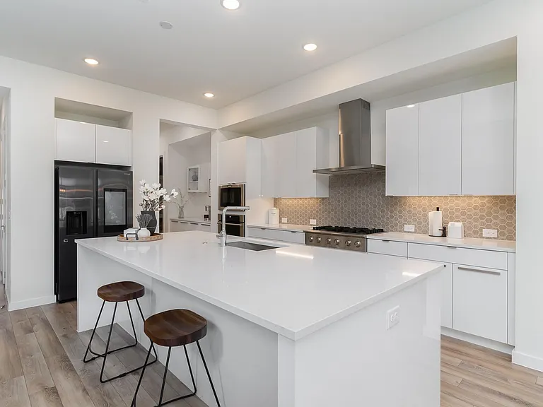 844 Baugh Dr — Photo 10