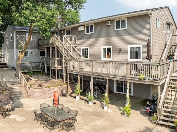 2212 Okoboji Ave, Milford, IA 51351