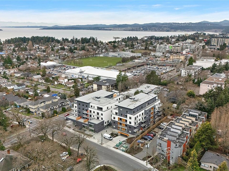 1st image of 1102 Esquimalt Rd #203