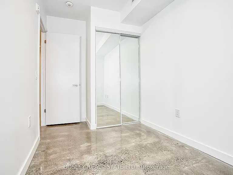 41 River St #52 — Photo 11