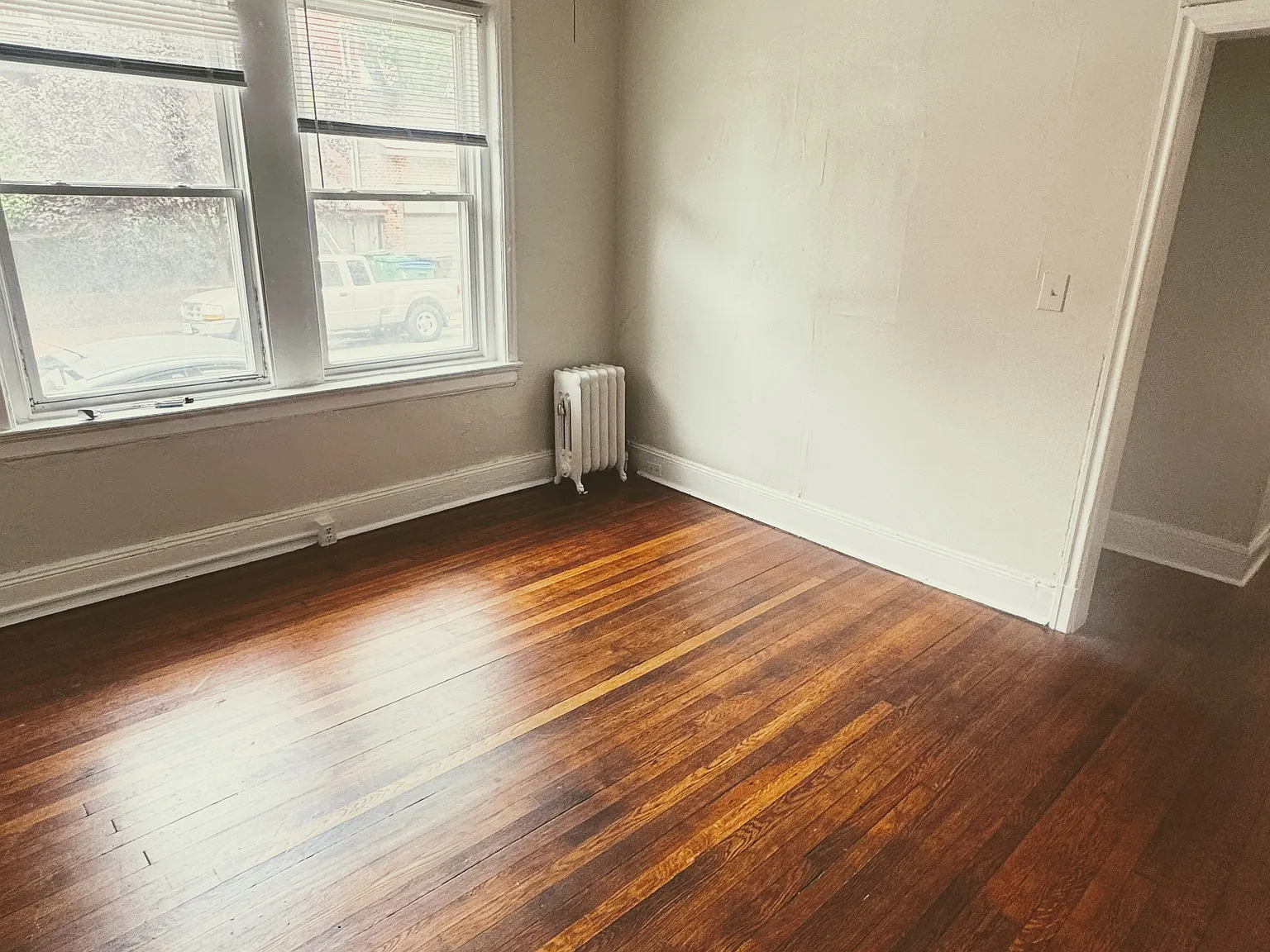 2 bed, 700 sqft, $1,550 — Photo 3