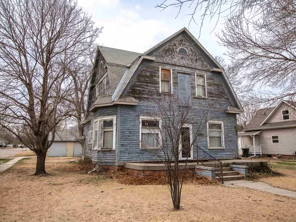 141 S Minden Ave, Minden, NE 68959