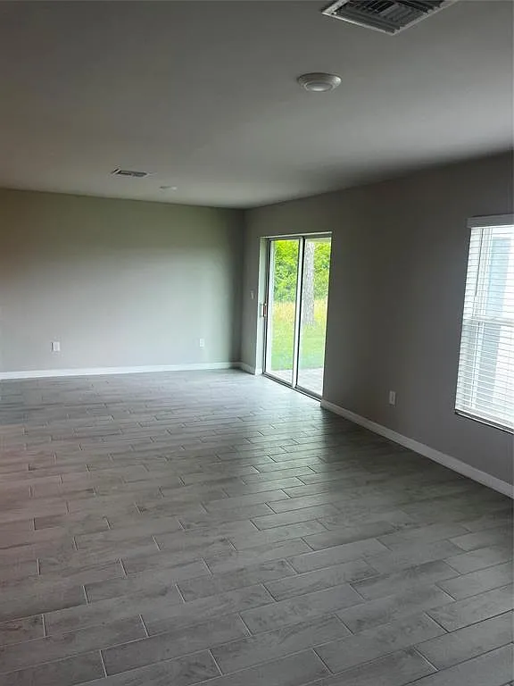 4 bed, 2.0 bath, 1494 sqft, $1,950 — Photo 3