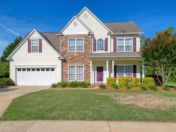 297 Wycliff Dr, Spartanburg, SC 29301