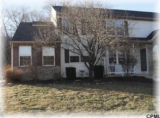 35 Petersburg Ln, Duncannon, PA 17020