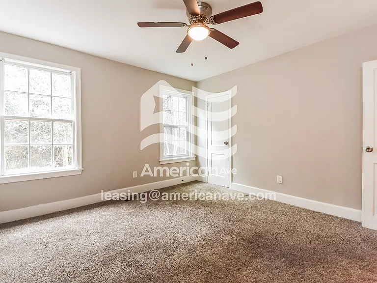 566449_009_wm_-_main_bedroom_13548038.jpg