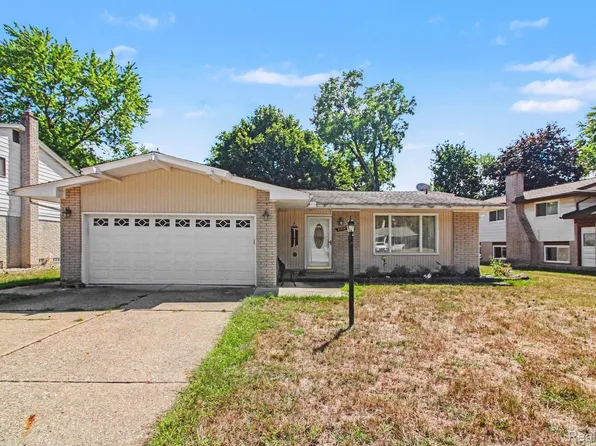 23930 Rockingham St, Southfield, MI 48033