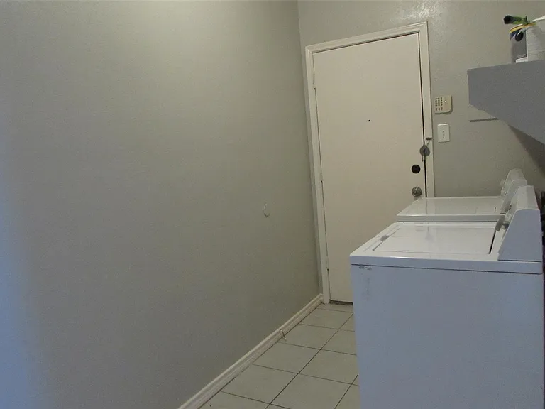 1509 Alamosa Dr — Photo 15