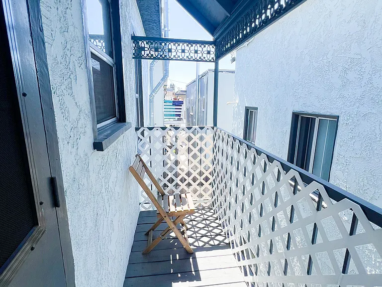 1026 E Broadway #1038 — Photo 25