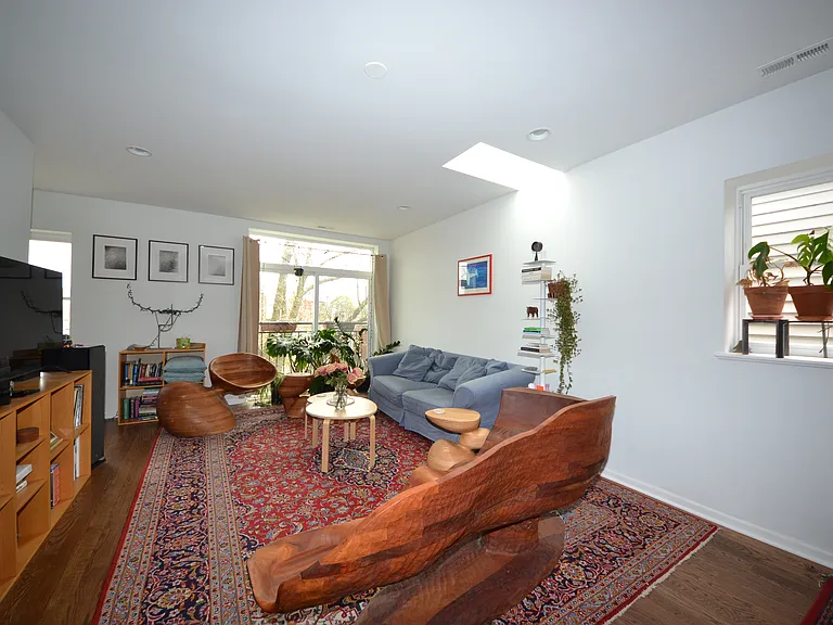 3212 S Parnell Ave #2 — Photo 3