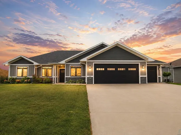 606 Country Ln, Kingsley, IA 51028
