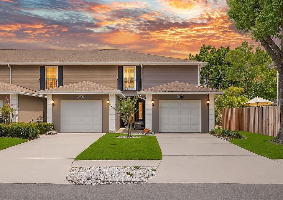 1st image of 2411 W JETTON AVENUE