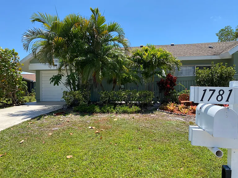 1781 SE Linpark Ct — Photo 3