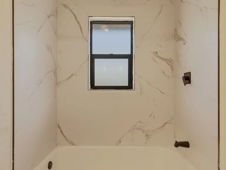 1438 E Sheridan St — Photo 19